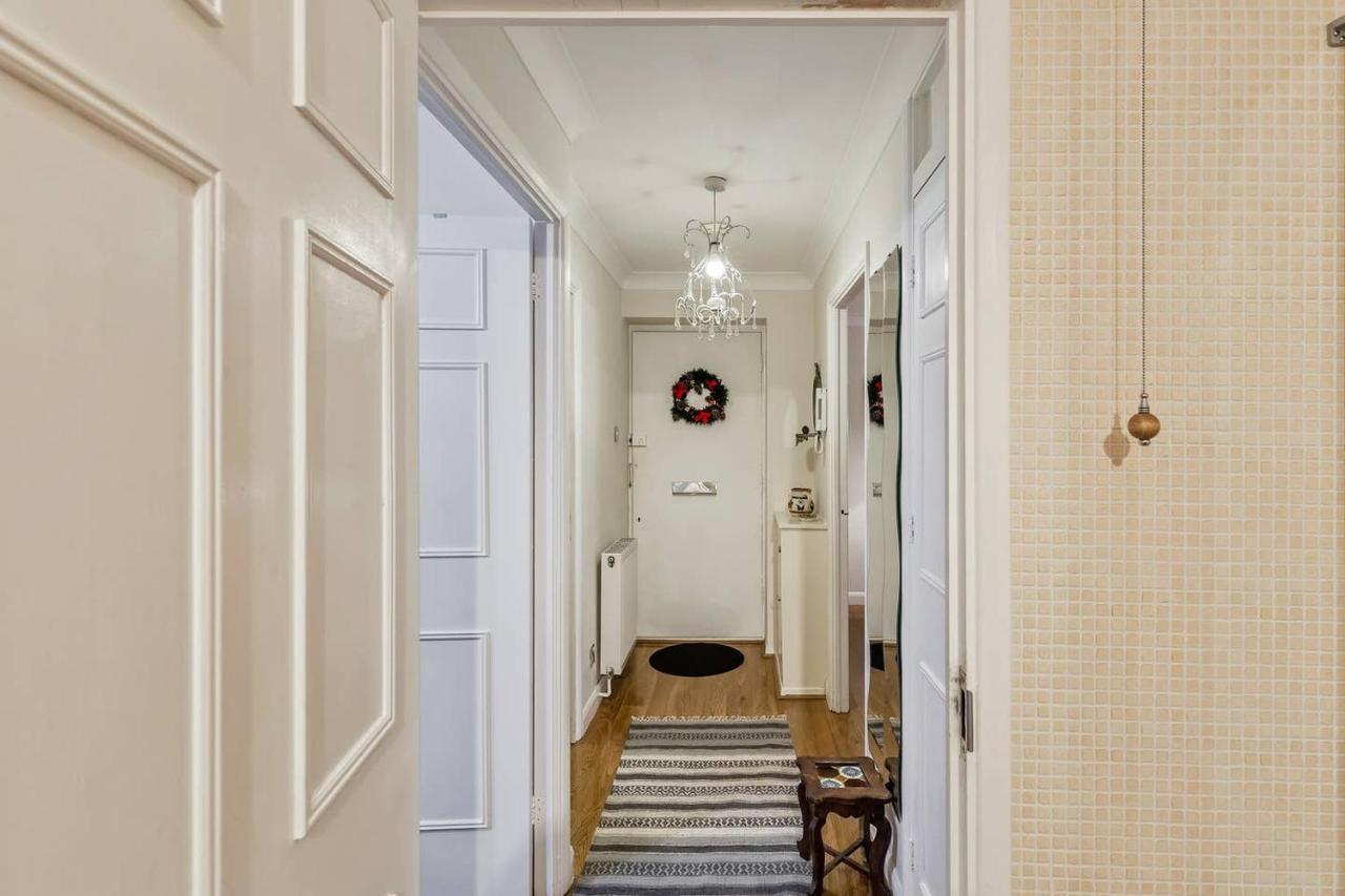 Beautiful And Cosy 2 Bedroom Flat Лондон Екстериор снимка